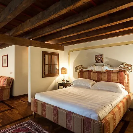 Vendégház Tresor Luxury Suites *