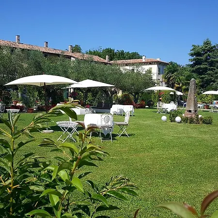 Vendégház Tresor Luxury Suites *