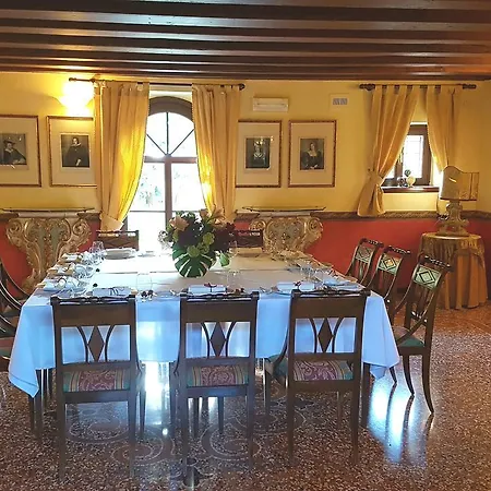 Tresor Luxury Suites