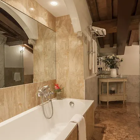 Tresor Luxury Suites Vendégház *